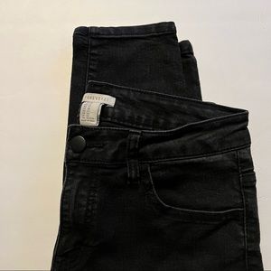 F21 Women’s Black Skinny Jeans